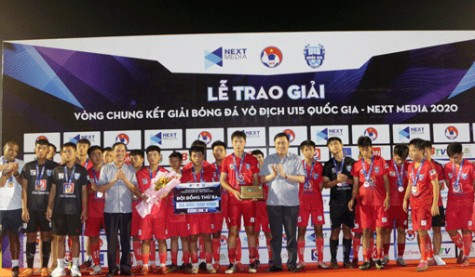 U15 Becamex Bình Dương nhận huy chương đồng