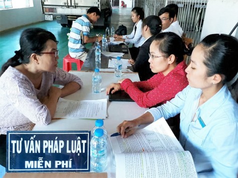 Nâng cao kiến thức pháp luật cho hội viên phụ nữ: Góp phần giúp chị em bảo vệ quyền lợi bản thân