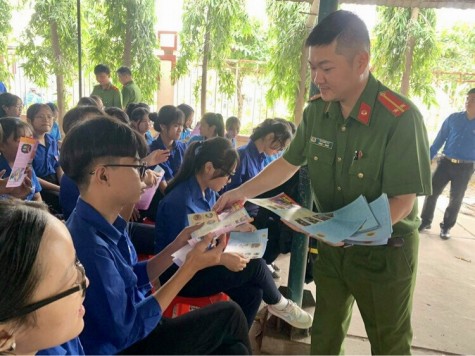 Tuyên truyền về phòng, chống ma túy trong học sinh