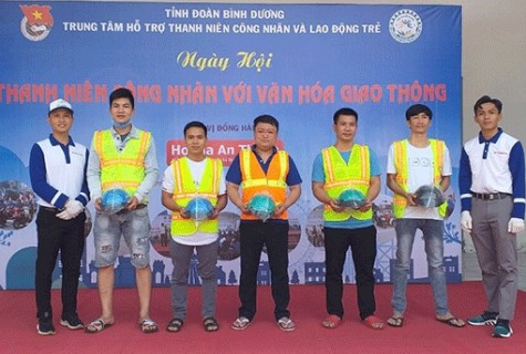 Ngày hội  thanh niên công nhân với văn hóa giao thông