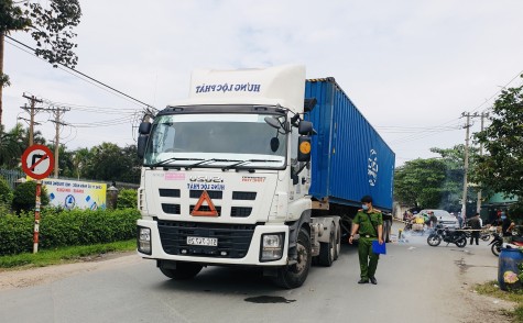 Điều tra nguyên nhân 3 vụ tai nạn giao thông gây chết người trong cùng ngày