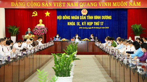 Quyết tâm vượt qua khó khăn, hoàn thành mục tiêu kép