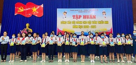 Thành đoàn Dĩ An: Tập huấn công tác Đội và tuyên truyền Luật Trẻ em