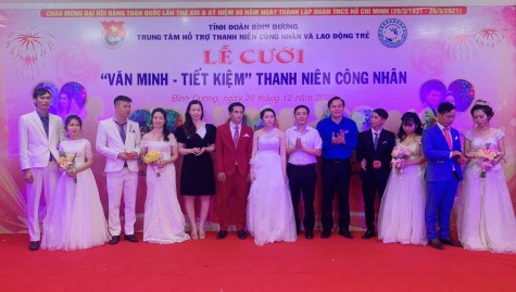 Lễ cưới công nhân “Văn minh - Tiết kiệm”