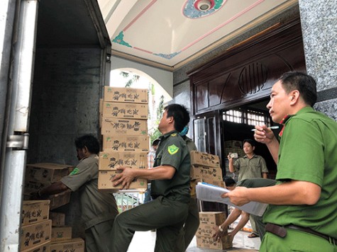 Tăng cường chống hàng lậu trước tết