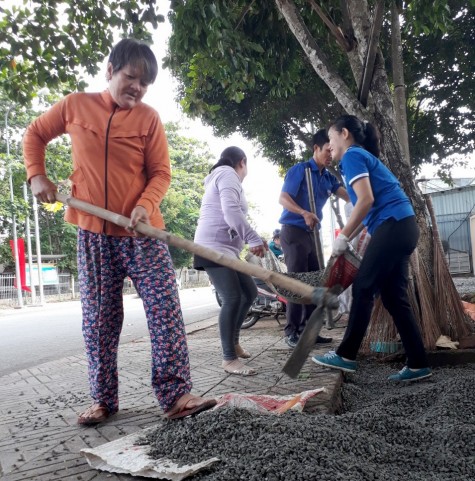 Rộng mở những con đường từ lòng dân