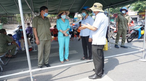 “Không để người dân nào trong khu cách ly thiếu nhu yếu phẩm cần thiết”