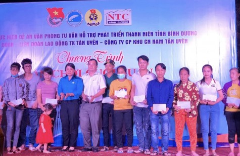 Đề án tư vấn hỗ trợ, phát triển thanh niên tỉnh: Phấn đấu hàng năm tổ chức gần 50 sân chơi cho thanh niên công nhân