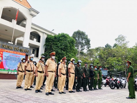 TX.Tân Uyên: Ra quân thực hiện chuyên đề xử lý vi phạm nồng độ cồn, ma túy