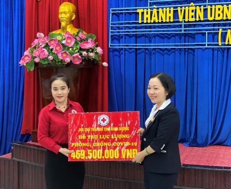 Hội Chữ thập đỏ tỉnh: Hỗ trợ gần 500 triệu đồng cho lực lượng phòng, chống dịch Covid-19 trên địa bàn TP.Thủ Dầu Một