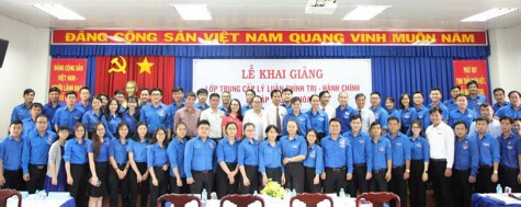 Xây dựng đội ngũ cán bộ Đoàn vững mạnh