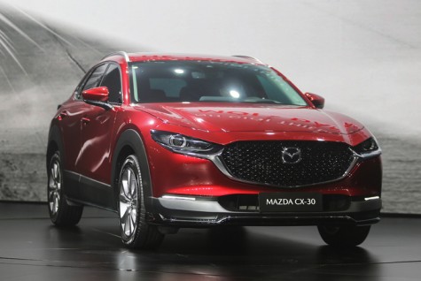 Mazda CX-3 và CX-30 ra mắt, giá từ 629 và 839 triệu đồng