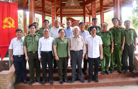 Về thăm khu căn cứ cách mạng Bàu Gốc