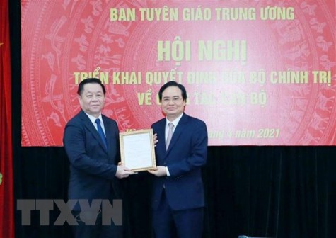 Ông Phùng Xuân Nhạ giữ chức vụ Phó Trưởng Ban Tuyên giáo Trung ương