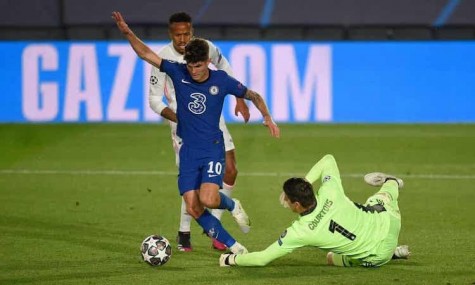 Chelsea hoà trên sân Real