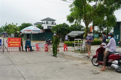 Hà Tĩnh cho phép hoạt động trở lại một số dịch vụ không thiết yếu