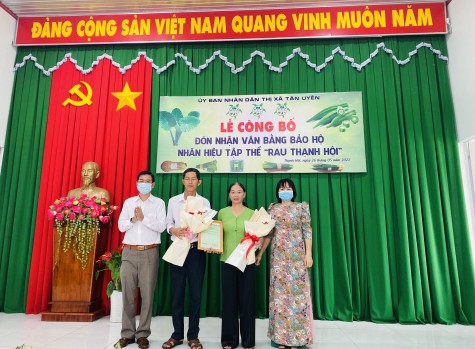 Công bố văn bằng bảo hộ nhãn hiệu tập thể “Rau Thạnh Hội”