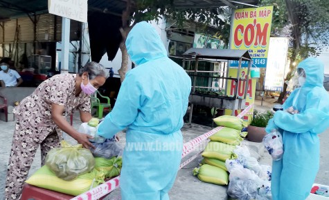 Ủy ban MTTQ Việt Nam TP.Thuận An đã vận động, tiếp nhận hơn 2 tỷ đồng ủng hộ phòng chống dịch