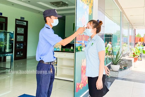 Test nhanh kháng nguyên Covid-19 hàng tuần cho người lao động