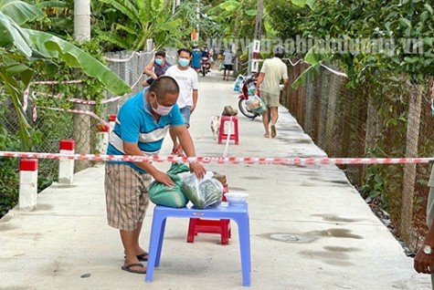 Một cá nhận vận động 22 tấn hàng hóa từ Quảng Bình chia sẻ người dân Bình Dương