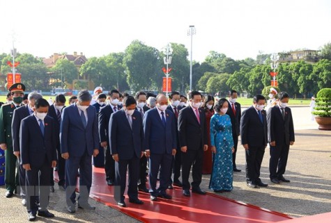 Lãnh đạo Đảng, Nhà nước tưởng niệm các Anh hùng liệt sỹ