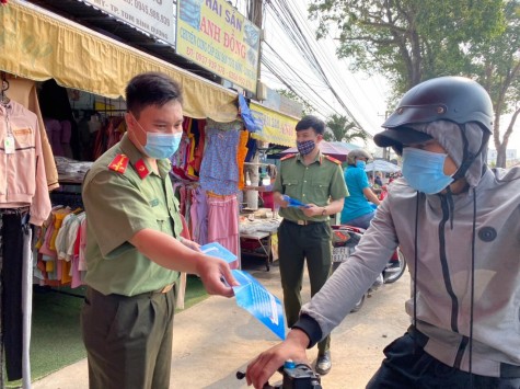 Hệ lụy từ tin giả trên mạng