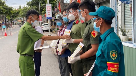 Khen thưởng lực lượng làm nhiệm vụ phòng, chống dịch bệnh