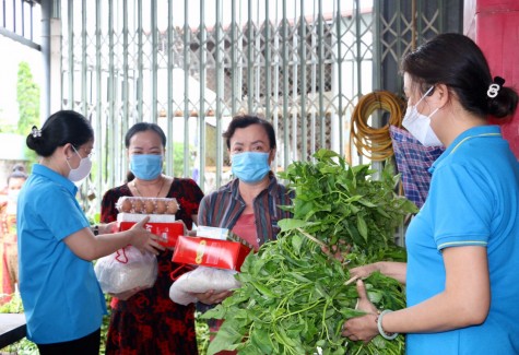 Công nhân lao động: “Ai ở đâu ở yên đấy”!