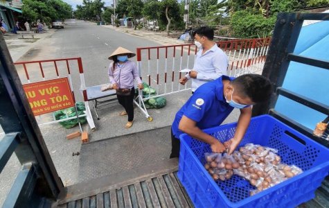 Báo tin giả “bị thiếu đói trong khu phong tỏa”, người đàn ông bị xử phạt