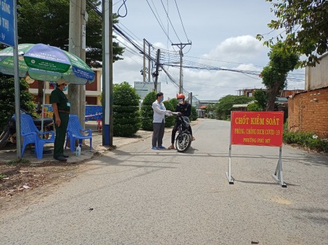 HĐND tỉnh: Kịp thời ban hành các nghịquyết hỗ trợ phòng, chống Covid-19