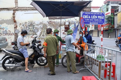 Dịch COVID-19: Kiềm chế nhu cầu cá nhân, ngăn ngừa dịch bệnh lây lan