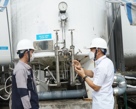 Ông Peh Chee Siong, Tổng Giám đốc Công ty TNHH Sing Gas Việt Nam (Sig): Chúng tôi nỗ lực sản xuất, cung ứng oxy liên tục cho bệnh viện dã chiến