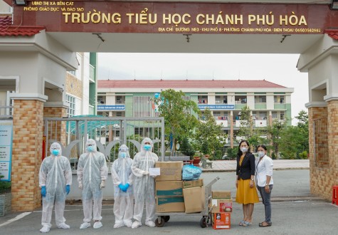 Lãnh đạo TX.Bến Cát thăm hỏi lực lượng tuyến đầu phòng, chống Covid-19