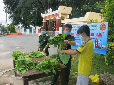 Phát huy phẩm chất “Bộ đội Cụ Hồ” trong phòng, chống Covid-19