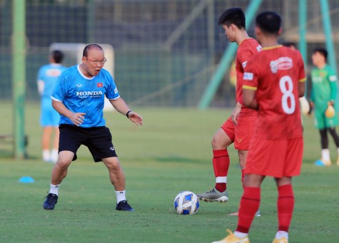 VFF lên tiếng sau tin đồn HLV Park Hang-seo sang Thái Lan