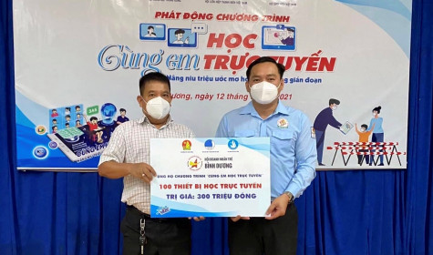 Phát động chương trình “Cùng em học trực tuyến”