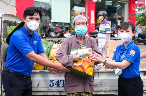 Đồng hành với người lao động