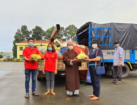 Tỉnh Tuyên Quang ủng hộ Bình Dương 1 tỷ đồng và nhiều vật tư y tế