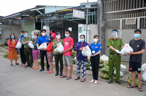 Tuổi trẻ Công an tỉnh: San sẻ yêu thương, kiên cường chống dịch