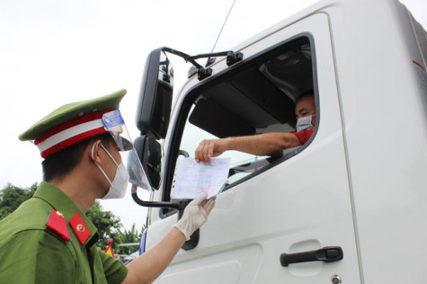 Công tác phòng, chống dịch bệnh và bảo đảm an toàn giao thông: Tình hình mới, nhiệm vụ mới