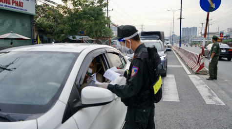 UBND xã, phường, thị trấn cấp giấy phục vụ lưu thông trong vòng 24 giờ kể từ khi tiếp nhận yêu cầu