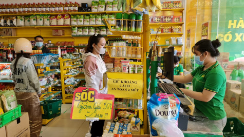 Thực hiện các biện pháp tạm thời thích ứng an toàn, linh hoạt, kiểm soát hiệu quả dịch bệnh Covid-19:  Người dân phấn khởi khi trở về “bình thường mới”