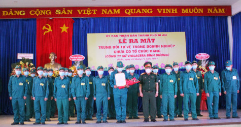 Ra mắt Trung đội Tự vệ trong doanh nghiệp