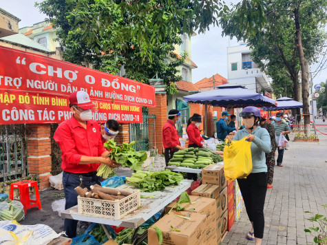 Phiên chợ ý nghĩa hỗ trợ người dân trong lúc khó khăn