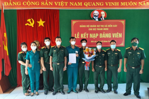 TX.Bến Cát: Đẩy mạnh phát triển Đảng trong lực lượng dân quân tự vệ, dự bị động viên