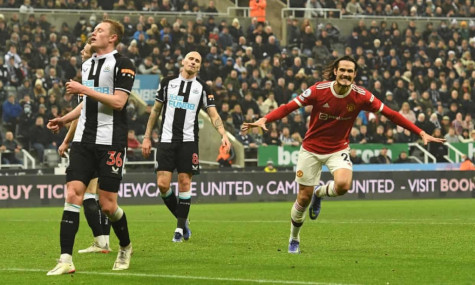 Man Utd thoát thua đội áp chót Ngoại hạng Anh