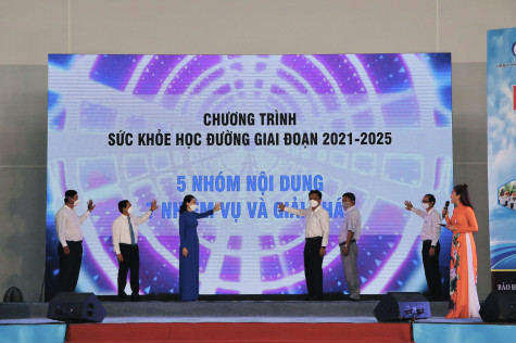 Công bố và triển khai thực hiện chương trình “Sức khỏe học đường giai đoạn 2021-2025”