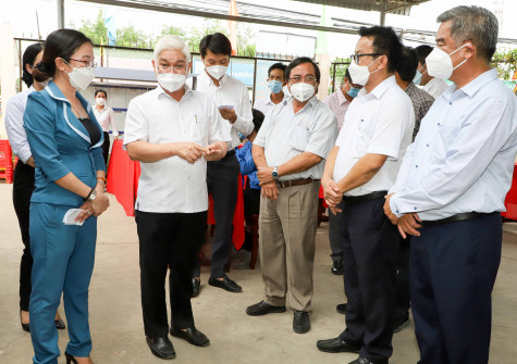 TX.Tân Uyên: Quyết tâm sớm hoàn thành tiêm mũi 3 vắc xin ngừa Covid-19