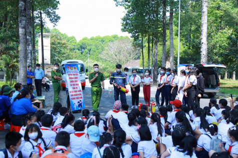 “Một ngày làm chiến sỹ PCCC” dành cho học sinh