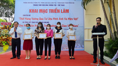 Khai mạc triển lãm chuyên đề "Thời Hùng Vương qua tư liệu hình ảnh và hiện vật"